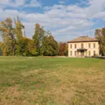 Il gruppo di tigli nel parco di Villa Meli Lupi